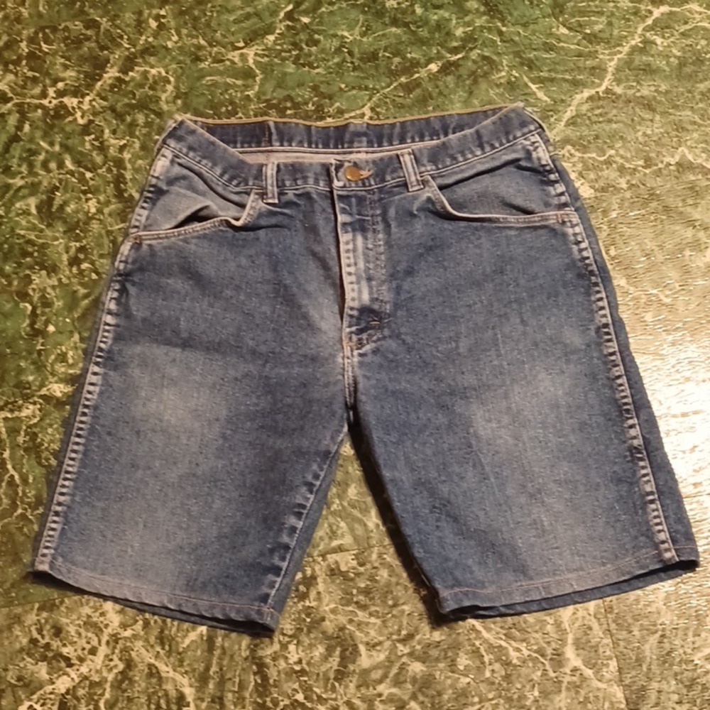 Wrangler shorts mens size 32